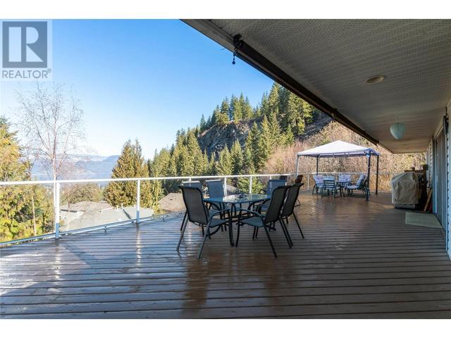 39 - 2592 Alpen Paradies Road, House detached with 4 bedrooms, 3 bathrooms and 2 parking in Columbia Shuswap C BC | Image 19
