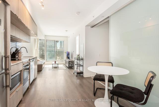 709 - 181 Dundas St E, Condo with 1 bedrooms, 1 bathrooms and 0 parking in Toronto ON | Image 3