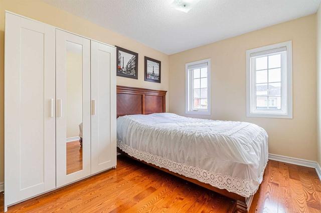 20 Ashdale Rd, House semidetached with 3 bedrooms, 4 bathrooms and 5 parking in Brampton ON | Image 19