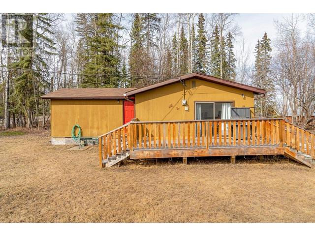 54870 Jardine Loop, House detached with 1 bedrooms, 1 bathrooms and null parking in Bulkley Nechako F BC | Image 2