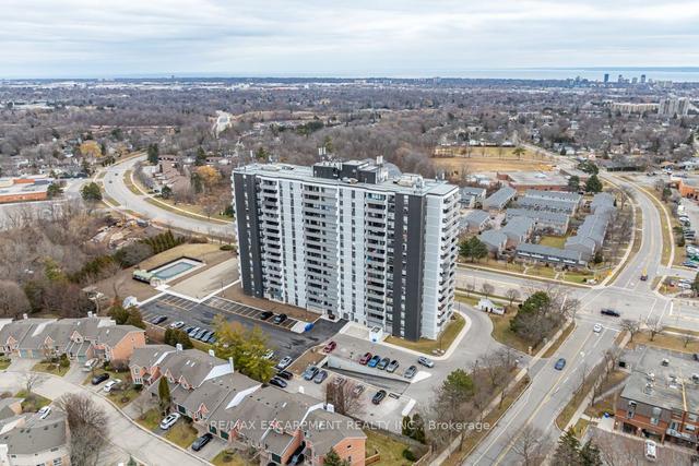 1602 - 2055 Upper Middle Rd, Condo with 3 bedrooms, 2 bathrooms and 1 parking in Burlington ON | Image 18