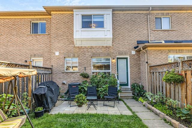 111 Benjamin Hood Cres, House attached with 3 bedrooms, 3 bathrooms and 2 parking in Vaughan ON | Image 31