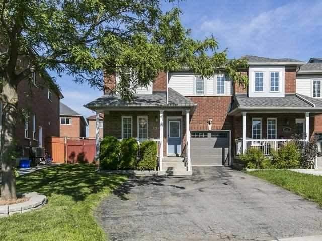 13 Pauline Cres, House attached with 3 bedrooms, 4 bathrooms and 3 parking in Brampton ON | Image 1