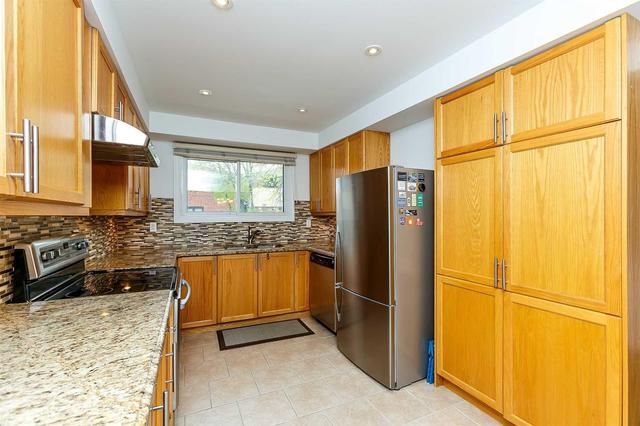 18 Peach Tree Path, Townhouse with 3 bedrooms, 4 bathrooms and 1 parking in Toronto ON | Image 5