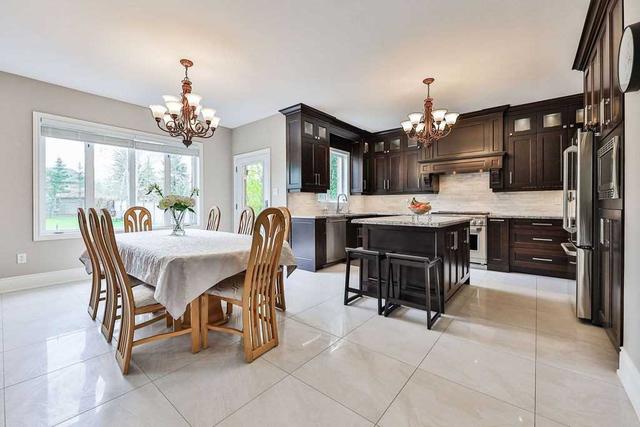 143 Weaver Crt, House detached with 5 bedrooms, 5 bathrooms and 10 parking in Vaughan ON | Image 6