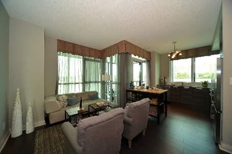 1102 - 75 Eglinton Ave W, Condo with 2 bedrooms, 2 bathrooms and 1 parking in Mississauga ON | Image 3