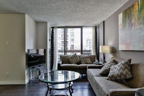 662 - 49 Mccaul St, Condo with 2 bedrooms, 1 bathrooms and null parking in Toronto ON | Image 2