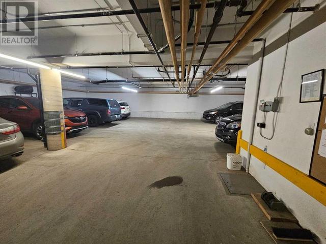 Indoor parking | Image 35