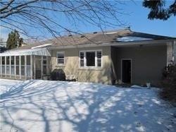 852 Condor Dr, House detached with 3 bedrooms, 2 bathrooms and 2 parking in Burlington ON | Image 3