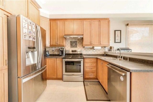 81 Via Carmine Ave, House detached with 4 bedrooms, 3 bathrooms and 4 parking in Vaughan ON | Image 7