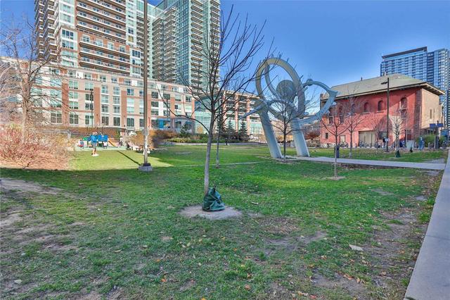908 - 125 Western Battery Rd, Condo with 1 bedrooms, 2 bathrooms and 1 parking in Toronto ON | Image 10