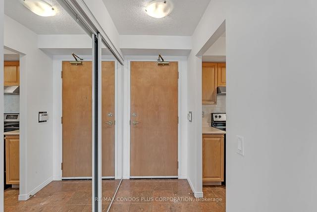 1202 - 238 Doris Ave, Condo with 2 bedrooms, 2 bathrooms and 1 parking in Toronto ON | Image 20