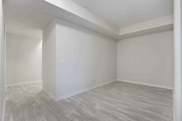 504 - 1630 Queen St E, Condo with 2 bedrooms, 2 bathrooms and 1 parking in Toronto ON | Image 13