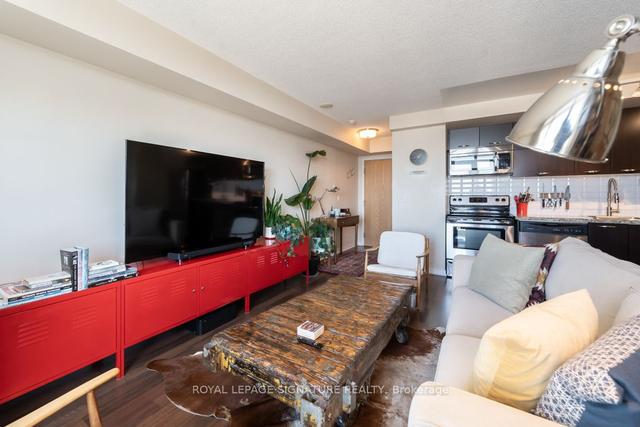 1007 - 38 Joe Shuster Way, Condo with 2 bedrooms, 2 bathrooms and 1 parking in Toronto ON | Image 29