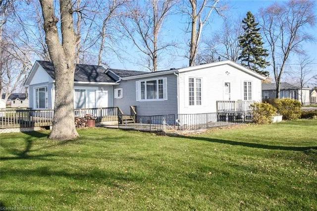 7 Bates Lane, House detached with 3 bedrooms, 1 bathrooms and 4 parking in Haldimand County ON | Card Image
