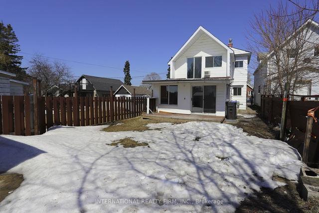 18 Pardee Ave, House detached with 3 bedrooms, 2 bathrooms and 2 parking in Sault Ste. Marie ON | Image 12