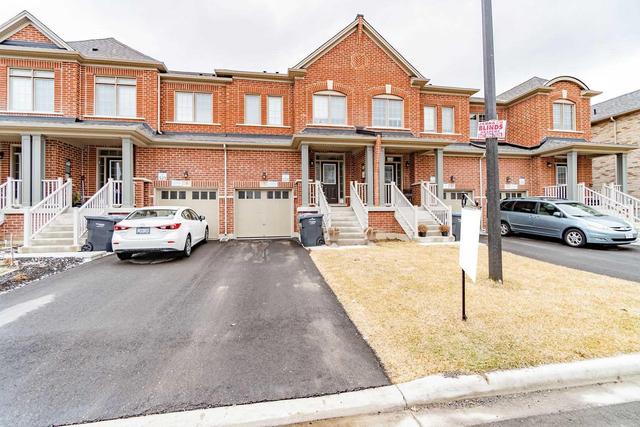 7 Brushwood Dr, House attached with 3 bedrooms, 3 bathrooms and 2 parking in Brampton ON | Image 1