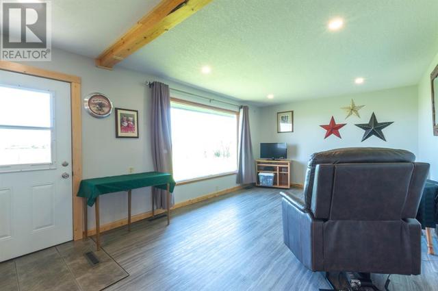 17132 Twp 40 4, House detached with 3 bedrooms, 1 bathrooms and null parking in Stettler County No. 6 AB | Image 11