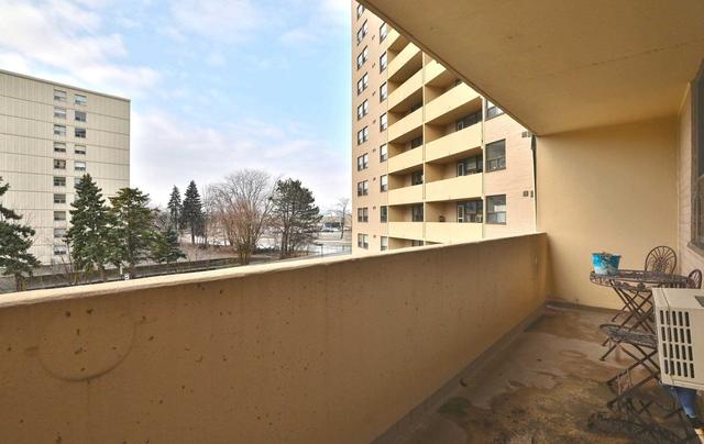 314 - 700 Dynes Rd, Condo with 2 bedrooms, 2 bathrooms and 1 parking in Burlington ON | Image 13