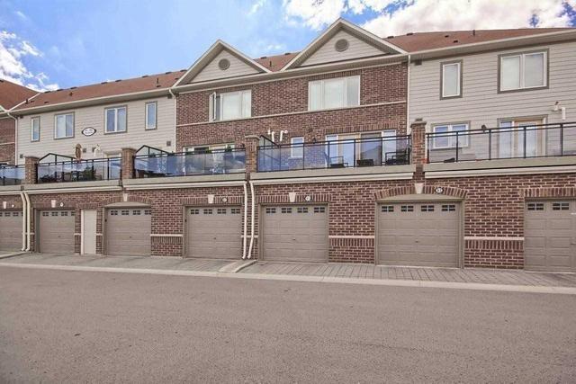 85 Burton Howard Dr, Townhouse with 2 bedrooms, 3 bathrooms and 1 parking in Aurora ON | Image 4