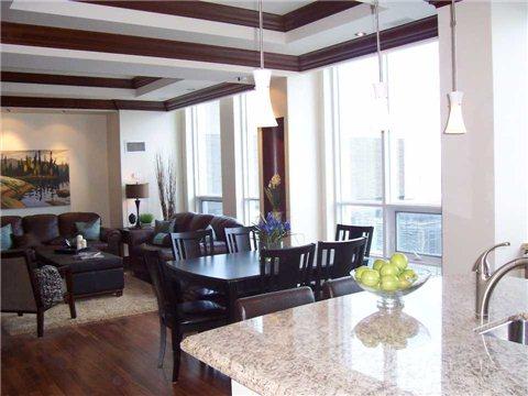 4301 - 763 Bay St, Condo with 4 bedrooms, 4 bathrooms and 4 parking in Toronto ON | Image 1