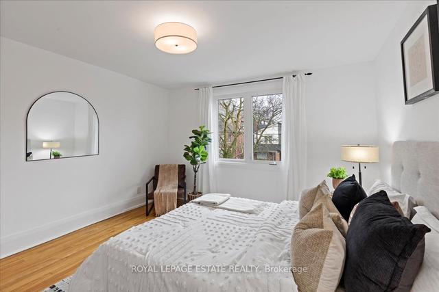 92 Castlefield Ave, House semidetached with 3 bedrooms, 1 bathrooms and 1 parking in Toronto ON | Image 10