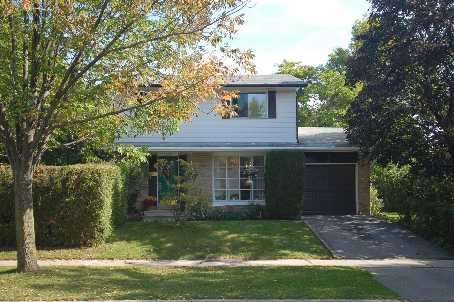 1253 Oxford Ave, House detached with 4 bedrooms, 2 bathrooms and 1 parking in Oakville ON | Image 1
