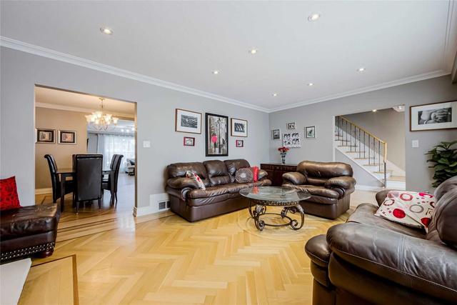 2 Donmac Dr, House detached with 6 bedrooms, 5 bathrooms and 5 parking in Toronto ON | Image 34