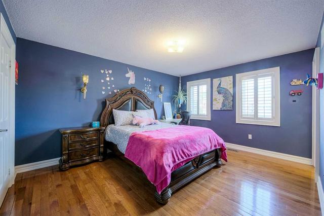 112 Pantomine Blvd, House detached with 4 bedrooms, 3 bathrooms and 6 parking in Brampton ON | Image 8