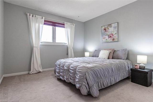 845 Apple Gate Court, House detached with 4 bedrooms, 2 bathrooms and 5 parking in Mississauga ON | Image 22