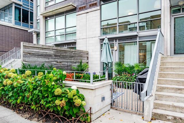 th4 - 57 East Liberty St, Townhouse with 1 bedrooms, 2 bathrooms and 1 parking in Toronto ON | Image 1