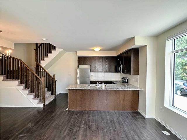 25 - 18 Applewood Lane, Townhouse with 3 bedrooms, 3 bathrooms and 1 parking in Toronto ON | Image 21