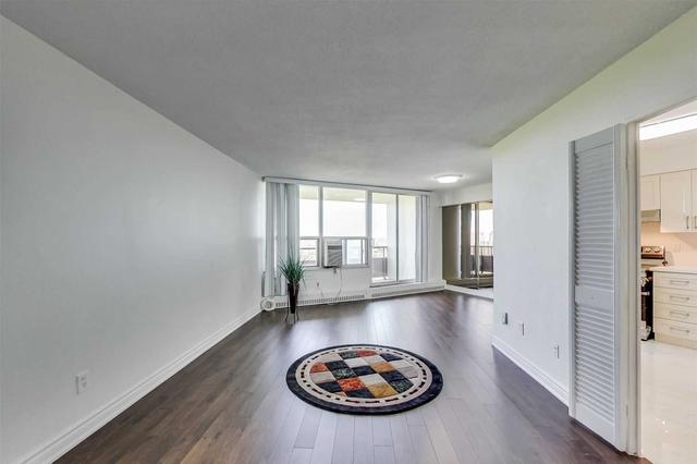 1816 - 5 Vicora Linkway Way, Condo with 3 bedrooms, 2 bathrooms and 1 parking in Toronto ON | Image 22