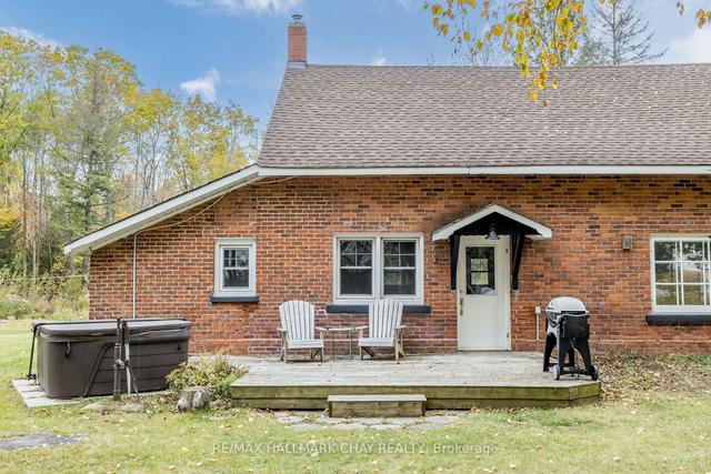 4180 Crosslands Rd, House detached with 3 bedrooms, 1 bathrooms and 6 parking in Tiny ON | Image 16