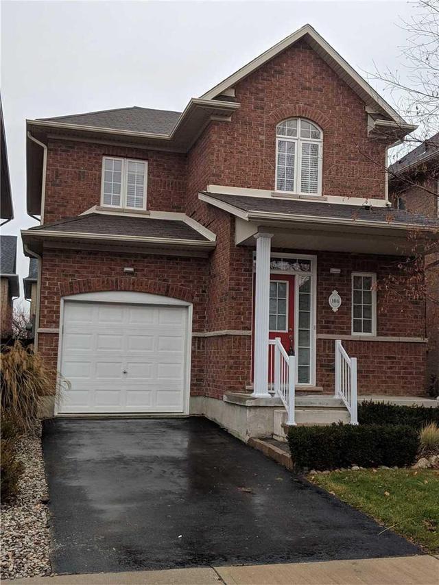 104 Greenstem Cres, House detached with 3 bedrooms, 3 bathrooms and 1 parking in Hamilton ON | Image 2