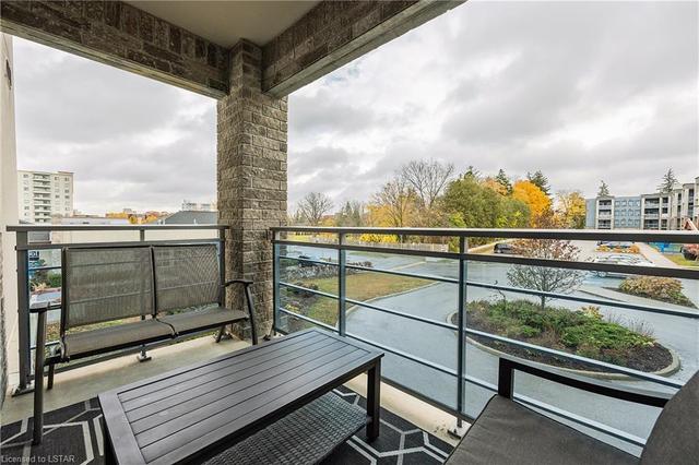 313 - 340 Sugarcreek Trail, House attached with 2 bedrooms, 2 bathrooms and 1 parking in London ON | Image 40
