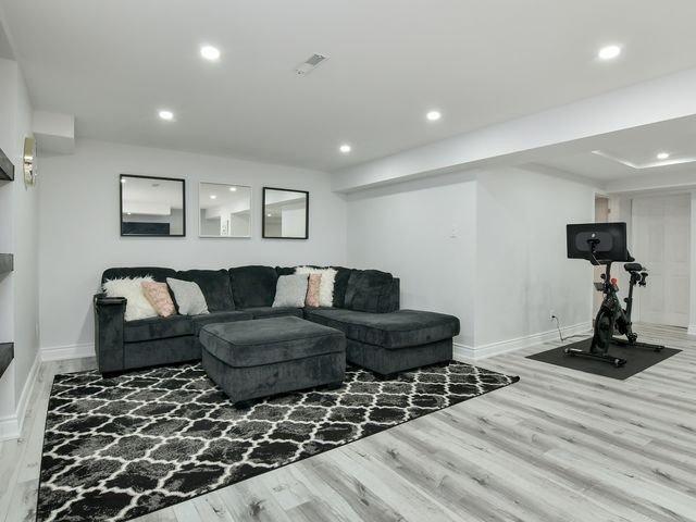 49 Corkett Dr, House detached with 4 bedrooms, 3 bathrooms and 5 parking in Brampton ON | Image 27