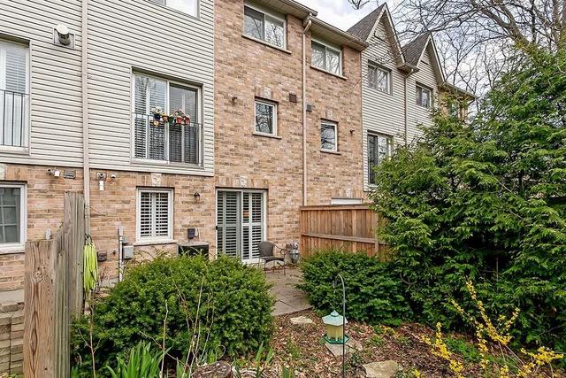4 - 1015 Johnson's Lane, Townhouse with 2 bedrooms, 3 bathrooms and 2 parking in Mississauga ON | Image 29