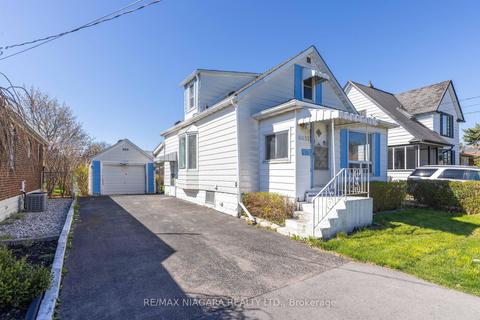 6052 Prospect St, House detached with 3 bedrooms, 1 bathrooms and 3 parking in Niagara Falls ON | Card Image