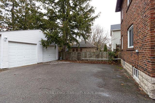 54 Mcnairn Ave, House detached with 4 bedrooms, 2 bathrooms and 4 parking in Toronto ON | Image 22
