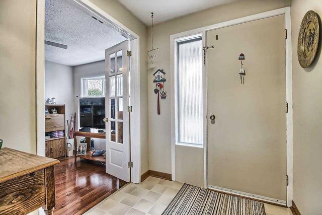 86 Hill Dr, House detached with 3 bedrooms, 1 bathrooms and 5 parking in Aurora ON | Image 29