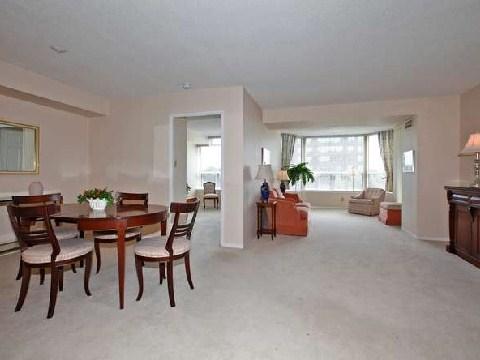 413 - 268 Ridley Blvd, Condo with 2 bedrooms, 2 bathrooms and 1 parking in Toronto ON | Image 2