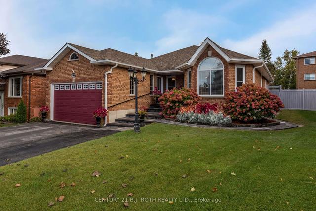 82 Johnson St, House detached with 3 bedrooms, 3 bathrooms and 5 parking in Orillia ON | Image 1