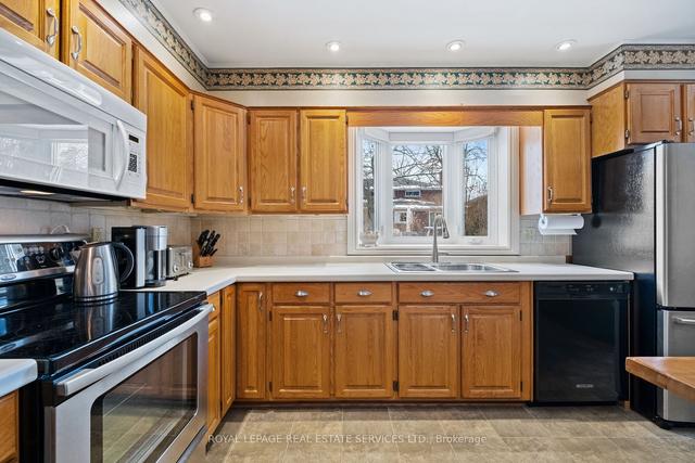 196 Wincott Dr, House detached with 4 bedrooms, 4 bathrooms and 4 parking in Toronto ON | Image 6