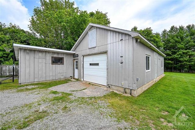 103 County Road 1 Road, House detached with 3 bedrooms, 2 bathrooms and 12 parking in Elizabethtown Kitley ON | Image 26