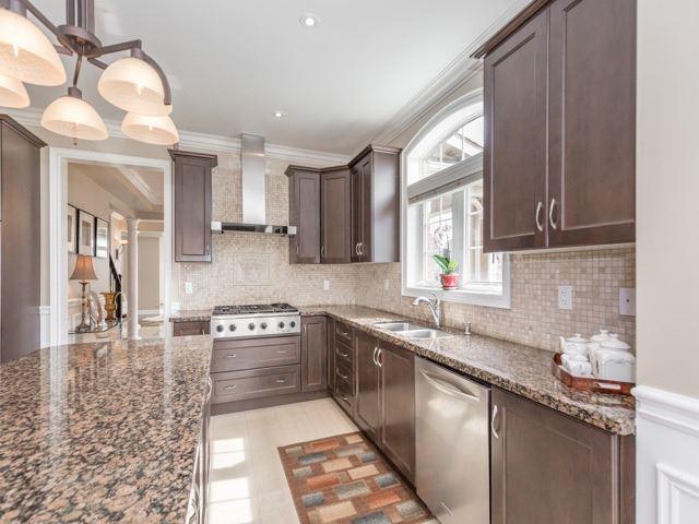 26 Merrittonia St, House detached with 5 bedrooms, 4 bathrooms and 4 parking in Brampton ON | Image 7