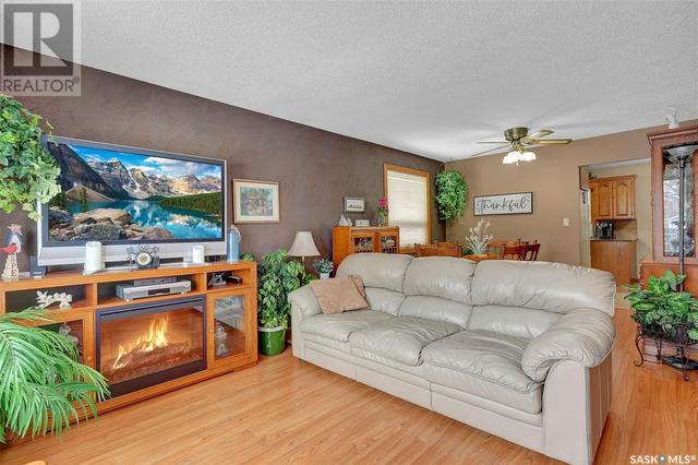 14 Catherwood Crescent, House detached with 3 bedrooms, 3 bathrooms and null parking in Regina SK | Image 5