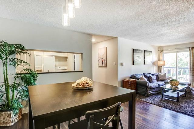722 - 1450 Glen Abbey Gate, Condo with 3 bedrooms, 2 bathrooms and 1 parking in Oakville ON | Image 3
