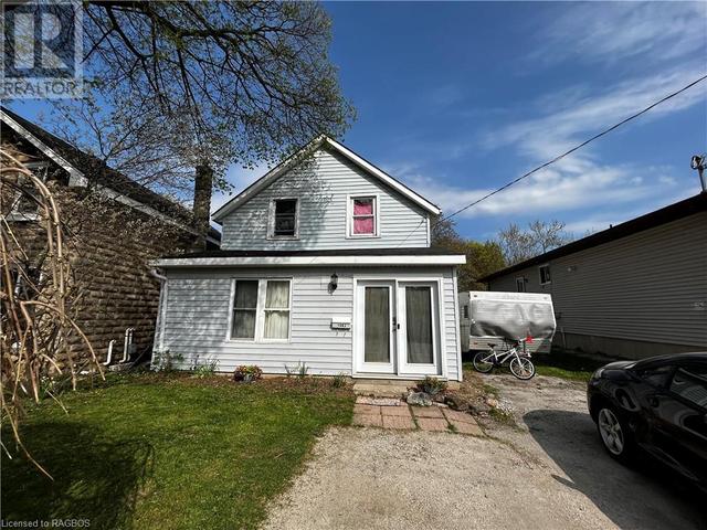 1983 6th Avenue E, House detached with 4 bedrooms, 2 bathrooms and 2 parking in Owen Sound ON | Card Image