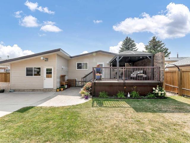 60 Cameron Road Se, House detached with 4 bedrooms, 2 bathrooms and 4 parking in Medicine Hat AB | Image 41